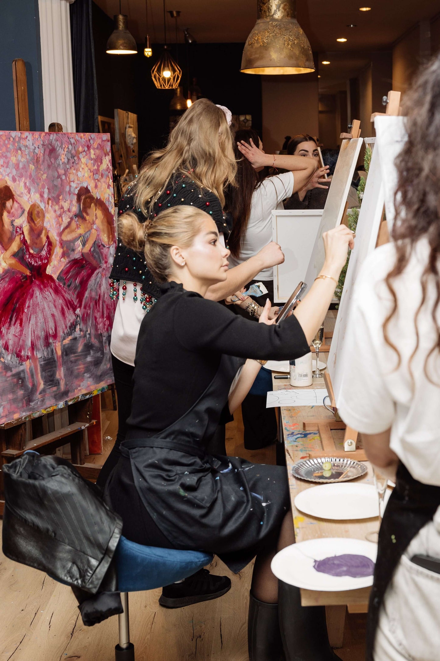 Kreative Firmenevents – Teambuilding, Netzwerken & Feiern I Art Space Berlin
